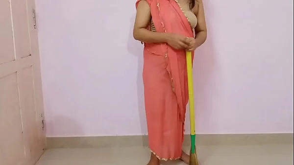 Fuck The maid who cleans the broom in the house – in clear Hindi voice