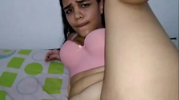 HOLA COMO ESTAS VECINA VEO QUE ESTAS PERDIDA – si claro vecino usted me puede colaborar – SI CLARO VECINA PERO SIGA A MI CUARTO Y LE EXPLICO COMO LLEGAR
