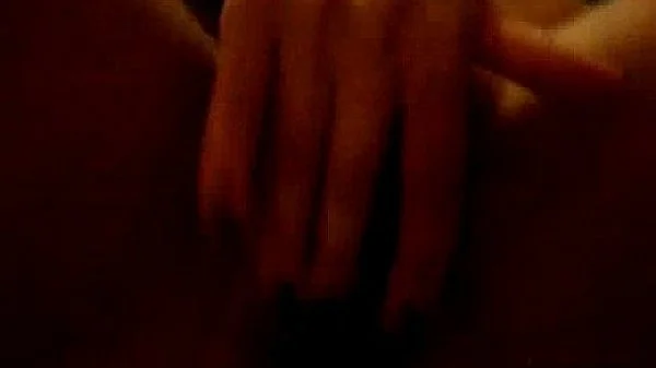 INGRID amateur ebony slut fisting herself