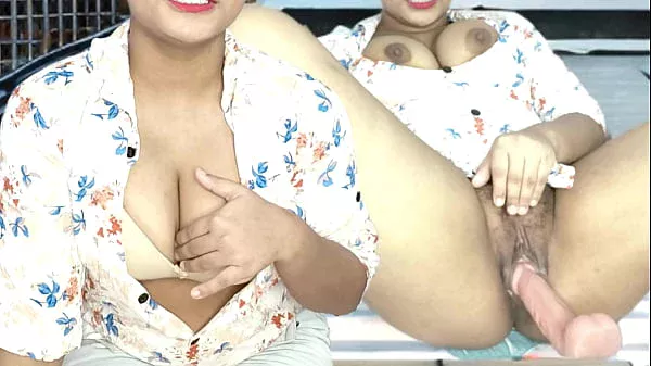 Big ass hot girl Urfi piss squirting with sex machine in hindi audio