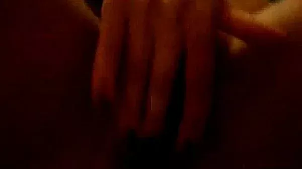 INGRID amateur ebony slut fisting herself