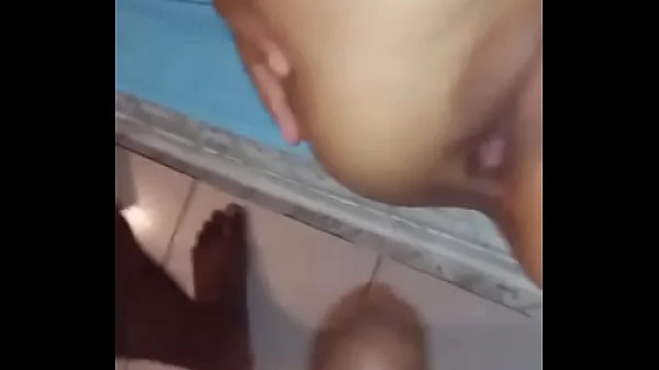 Xvideos real sexo casero esto es lo que hace tu esposa cuanto el marido trabaja tiene sexo anal con el vecino dotado